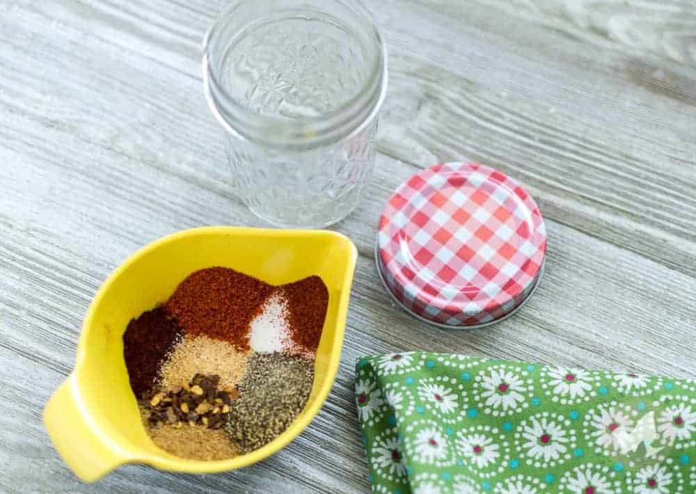 Homemade Taco Seasoning - The Fervent Mama: This homemade taco seasoning is foolproof! Add all your spices in a bowl, mix, pour them into an air tight container. Save for later. That's literally it!