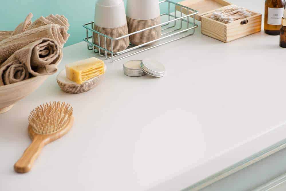 Bathroom Counter Top with reduced waste optics and natural beauty products